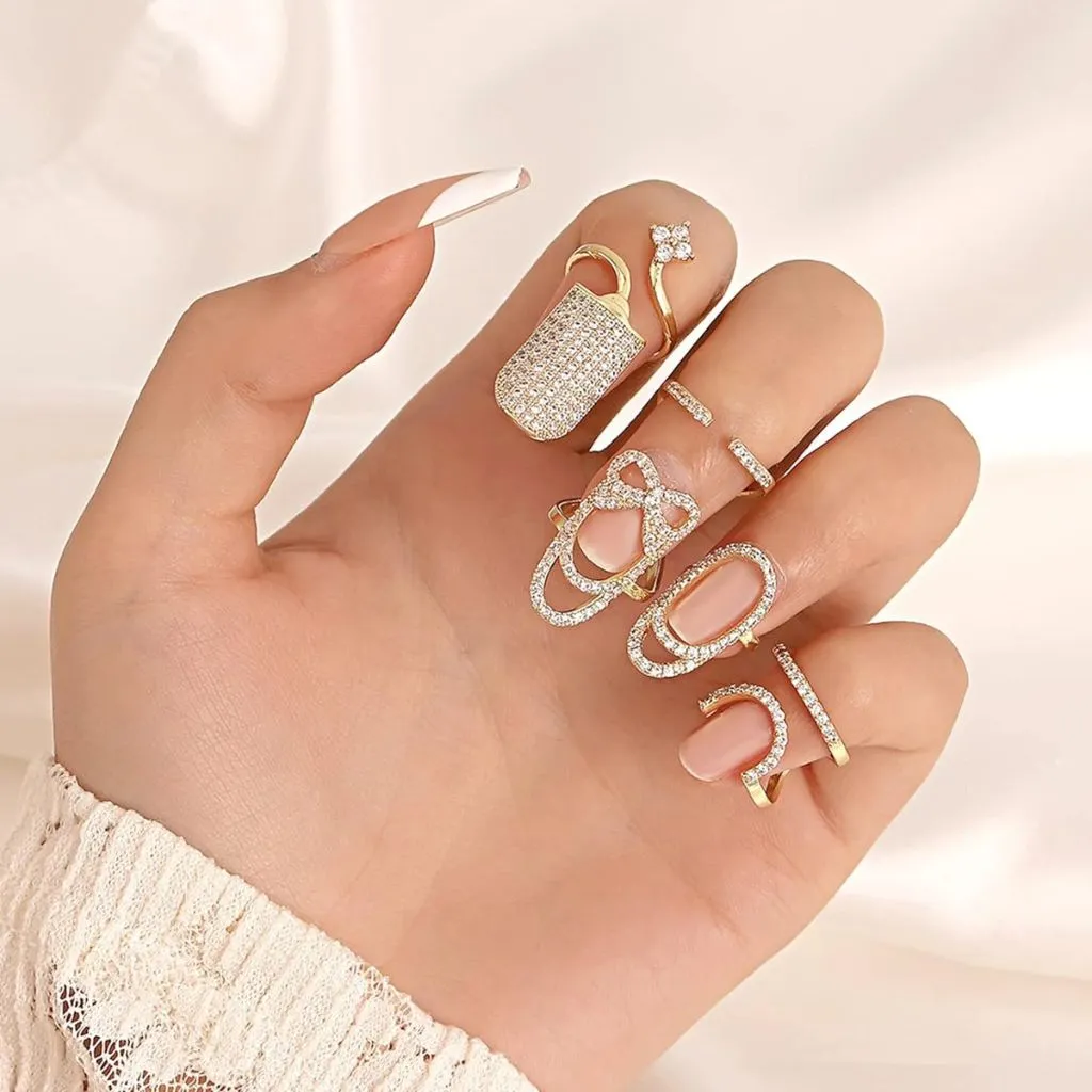 Round Fingerprint Rhinestones Nail