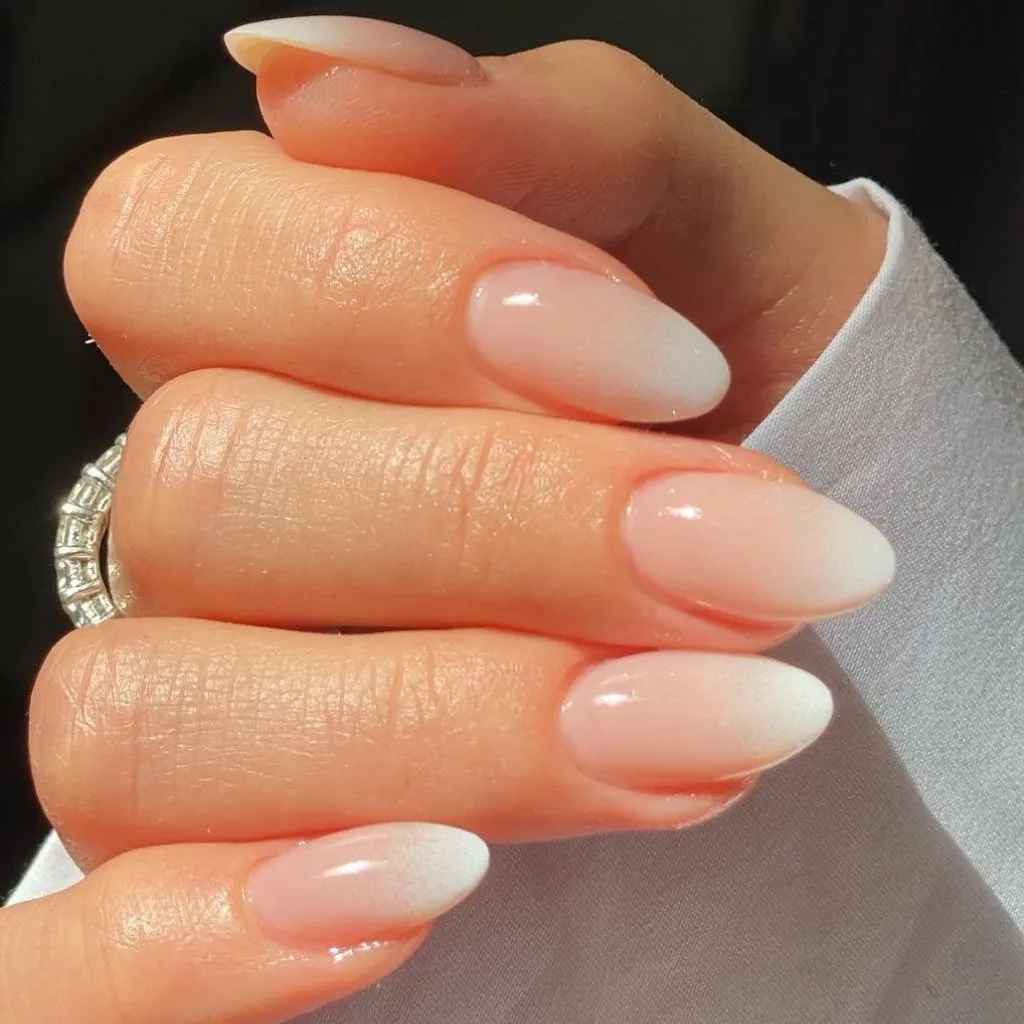 Round Ombre Nails